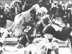 Jim Kiick Scores Deciding TD